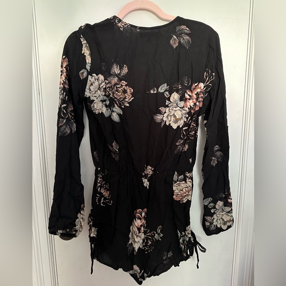 Kendall & Kylie Romper - Picture 2 of 2